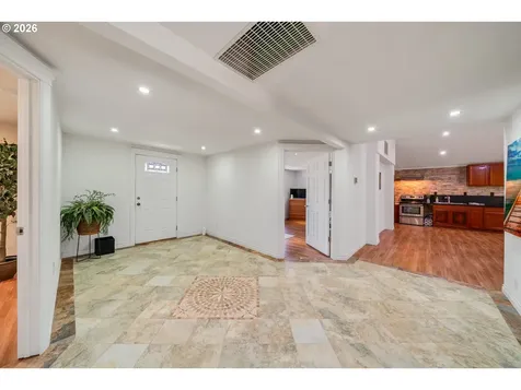 1000 S King Street Seaside OR 97138