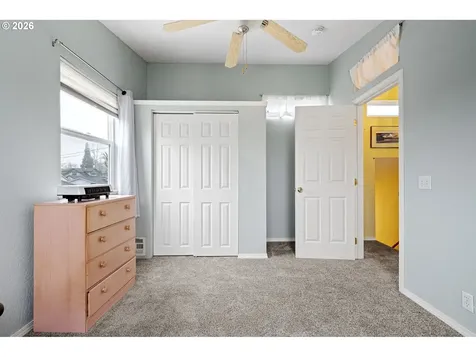 808 N 10th Street Cottage Grove OR 97424