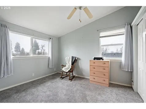 808 N 10th Street Cottage Grove OR 97424