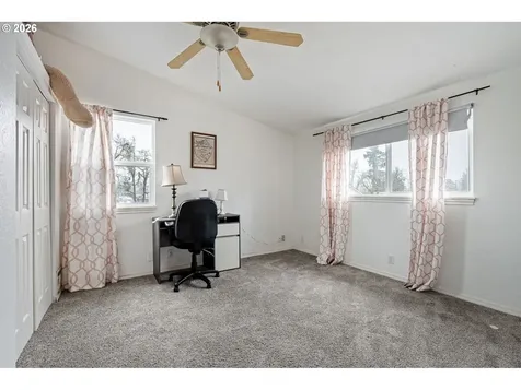 808 N 10th Street Cottage Grove OR 97424