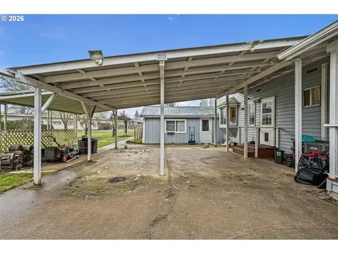 808 N 10th Street Cottage Grove OR 97424