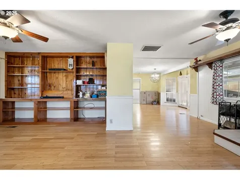 808 N 10th Street Cottage Grove OR 97424