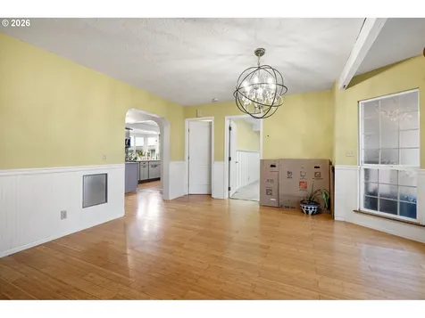 808 N 10th Street Cottage Grove OR 97424