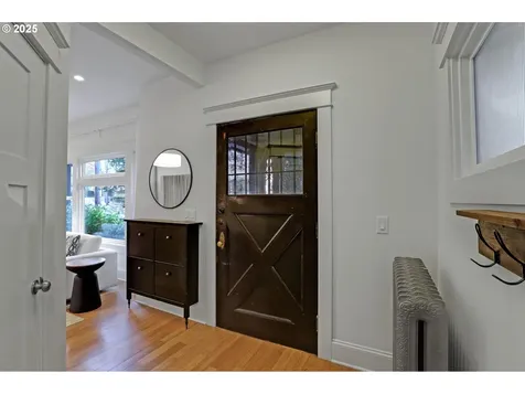 218 NW 22nd Place Portland OR 97210
