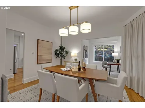 218 NW 22nd Place Portland OR 97210