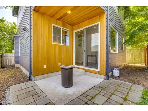7615 N Delaware Avenue Portland OR 97217