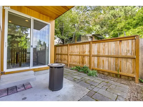 7615 N Delaware Avenue Portland OR 97217