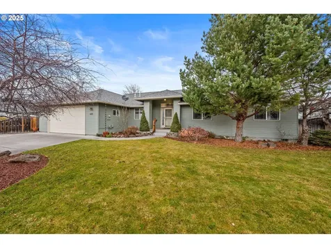 620 NW 22nd Street Redmond OR 97756