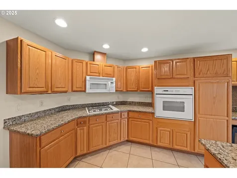 620 NW 22nd Street Redmond OR 97756