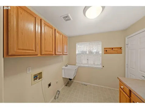 620 NW 22nd Street Redmond OR 97756