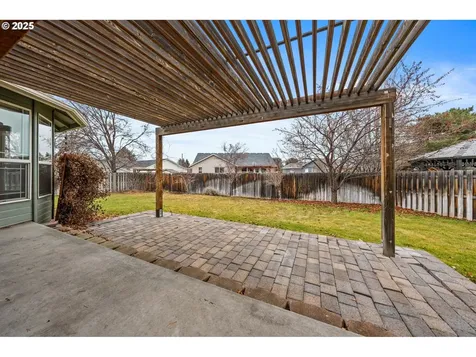 620 NW 22nd Street Redmond OR 97756