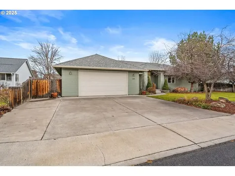 620 NW 22nd Street Redmond OR 97756