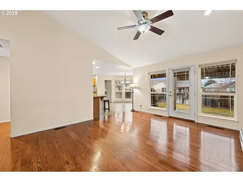 620 NW 22nd Street Redmond OR 97756