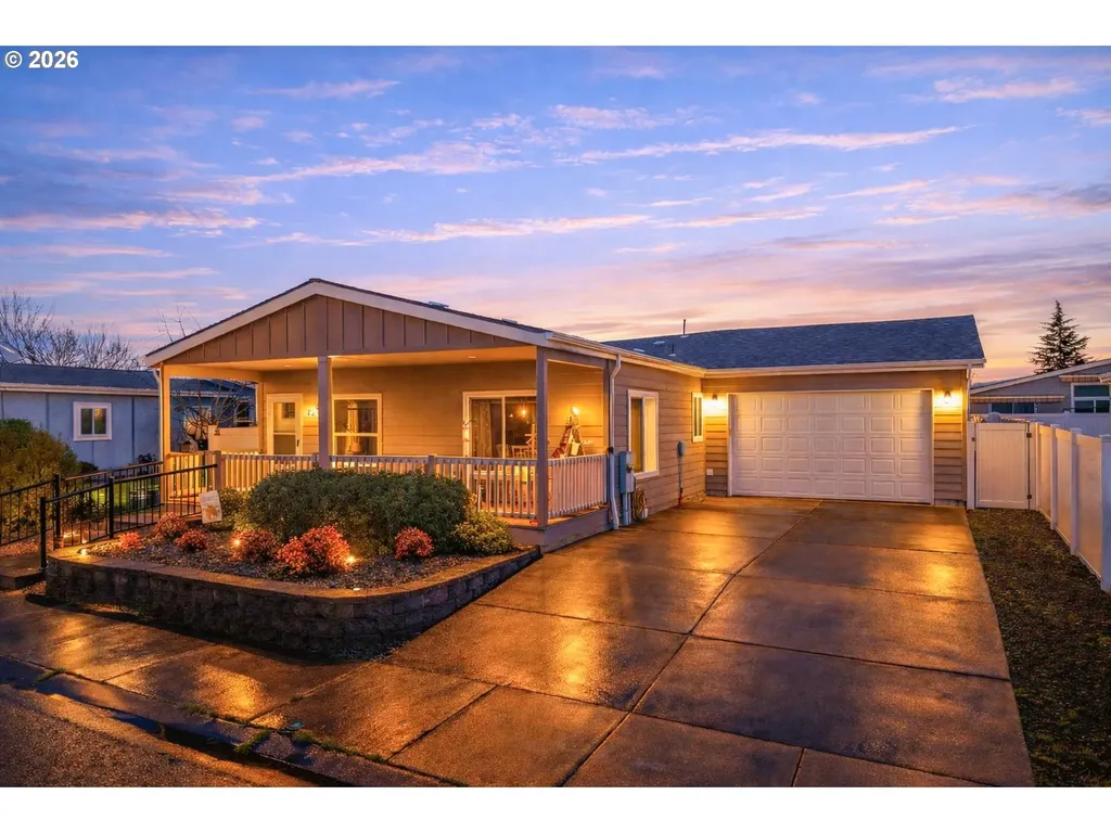 721 Oriental Court Molalla OR 97038