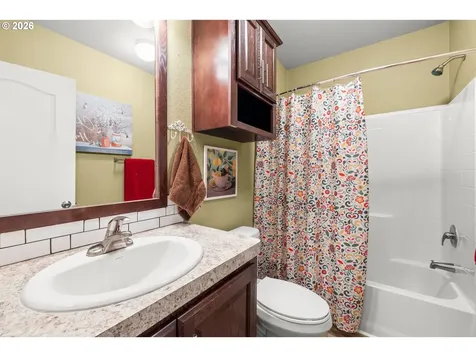 721 Oriental Court Molalla OR 97038