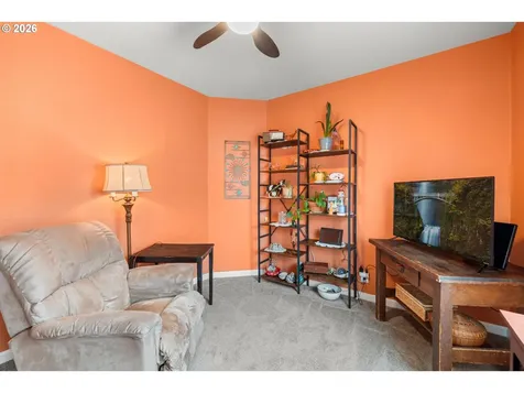 721 Oriental Court Molalla OR 97038