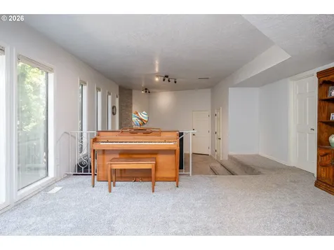 6031 SE Aldercrest Road Milwaukie OR 97267