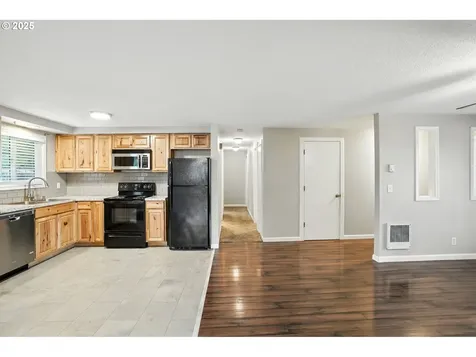 14 SW 11th Street Battle Ground WA 98604