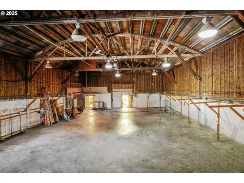 1885 Anunsen Court NE Salem OR 97301