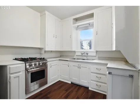 1323 D Street Washougal WA 98671