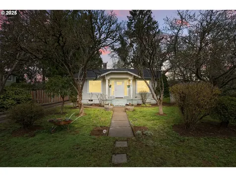 1323 D Street Washougal WA 98671