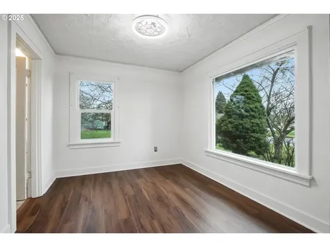 1323 D Street Washougal WA 98671
