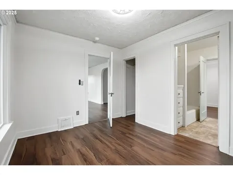 1323 D Street Washougal WA 98671