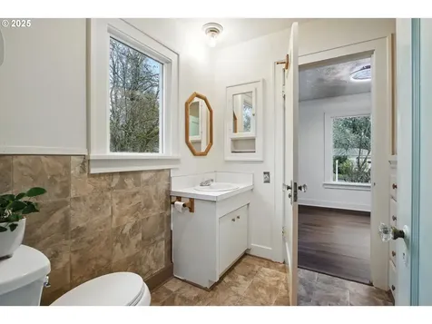1323 D Street Washougal WA 98671