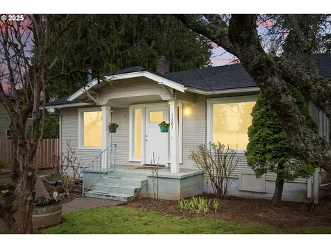 1323 D Street Washougal WA 98671