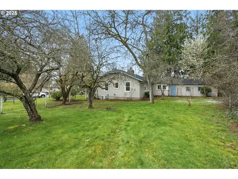 1323 D Street Washougal WA 98671
