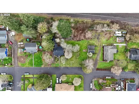 1323 D Street Washougal WA 98671