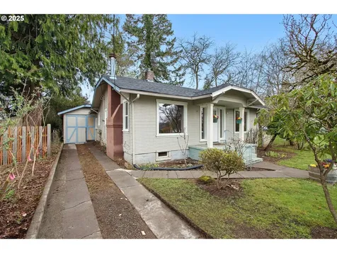 1323 D Street Washougal WA 98671
