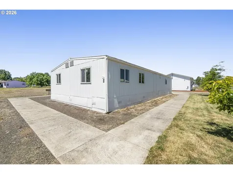 9015 Community Club Road Amity OR 97101