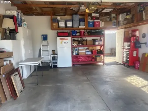 2561 Northampton Eugene OR 97404