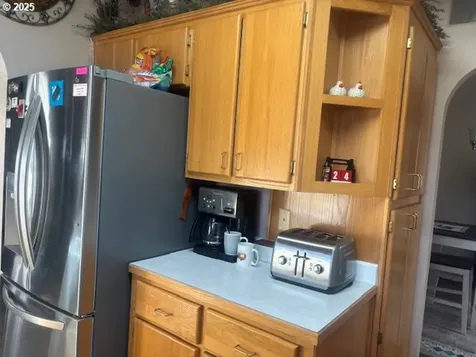 2561 Northampton Eugene OR 97404
