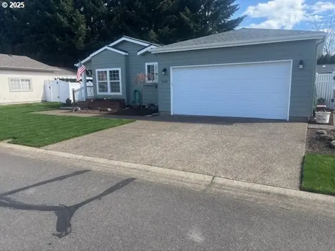 2561 Northampton Eugene OR 97404
