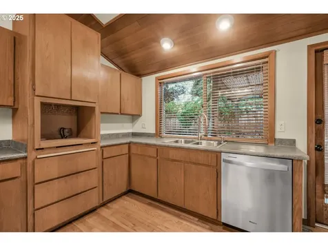 8340 SW Colony Creek Court Portland OR 97224