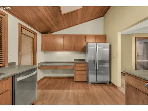 8340 SW Colony Creek Court Portland OR 97224