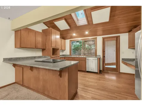 8340 SW Colony Creek Court Portland OR 97224