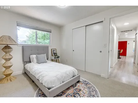 3711 N Alaska Place Portland OR 97217