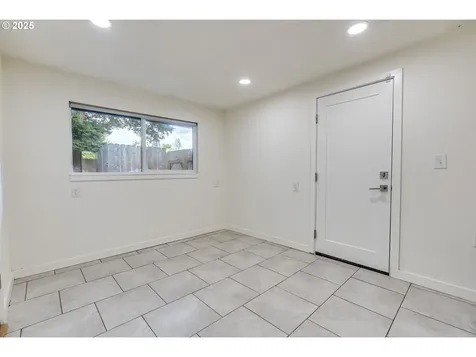 3711 N Alaska Place Portland OR 97217