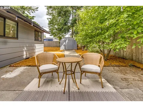 3711 N Alaska Place Portland OR 97217