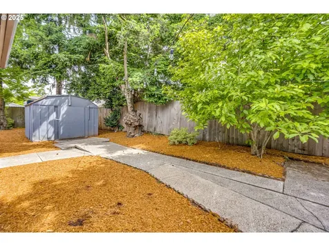 3711 N Alaska Place Portland OR 97217