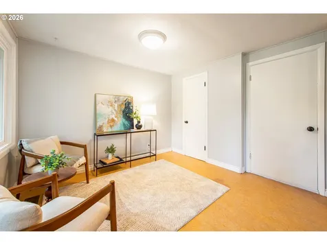 996 Sherwood Place Eugene OR 97401