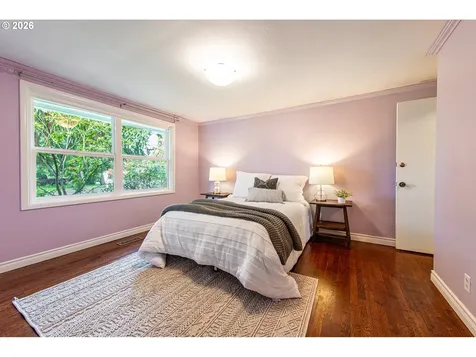 996 Sherwood Place Eugene OR 97401