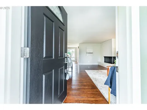 996 Sherwood Place Eugene OR 97401