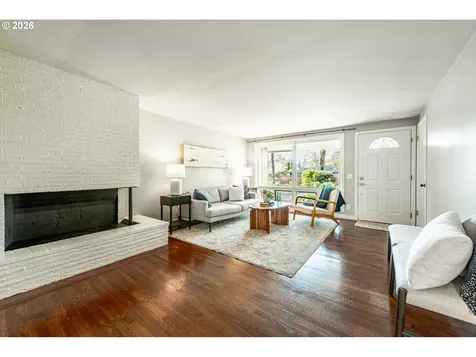 996 Sherwood Place Eugene OR 97401