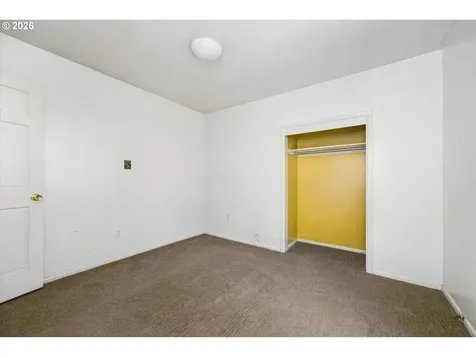 2570 Emerald Street Eugene OR 97403