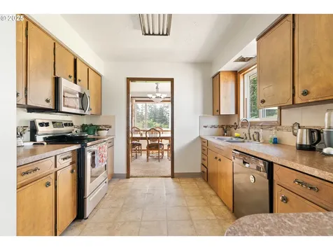 16850 S Beckman Road Oregon City OR 97045