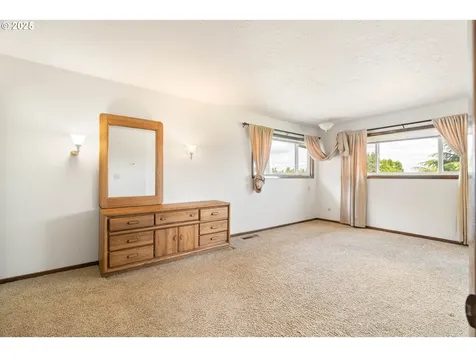 16850 S Beckman Road Oregon City OR 97045